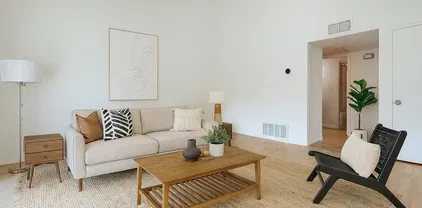 1817 E Grand Ave Unit 6, Escondido