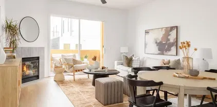 4080 Front St Unit 304, Mission Hills