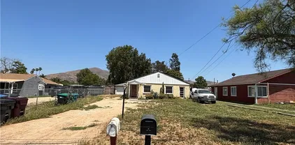 4125 Center Ave, Norco