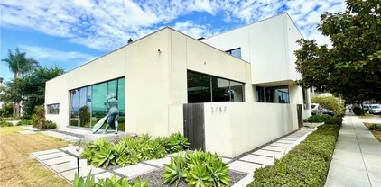 2767 E Ocean Blvd, Long Beach