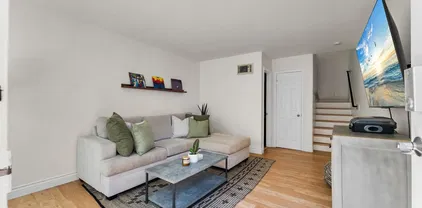 5760 Riley St Unit 2, Old Town