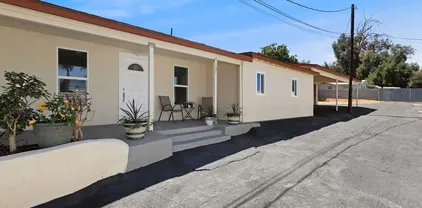 131 S Brandon Rd, Fallbrook