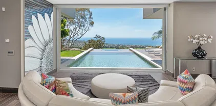 7232 Romero Dr, La Jolla
