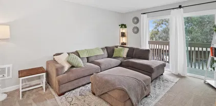 432 Edgehill Ln Unit 168, Oceanside