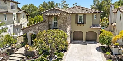 4 Dennis Ln, Ladera Ranch