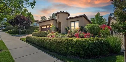 24271 Whitetail Dr, Corona