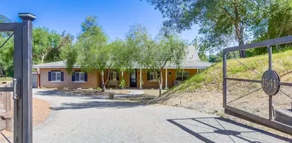 1541 Santa Margarita Dr, Fallbrook