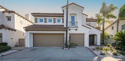 20 Flores, Lake Forest
