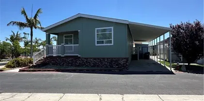19361 Brookhurst Unit 33, Huntington Beach