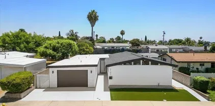 9163 Fermi Ave, Serra Mesa