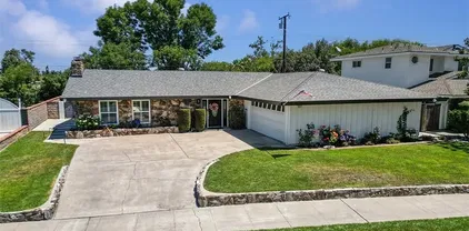 927 E Fairway Dr, Orange