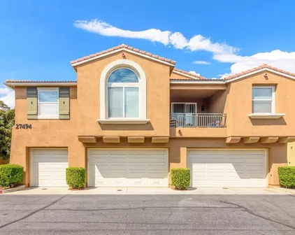 27494 Hazelhurst St Unit 2, Murrieta