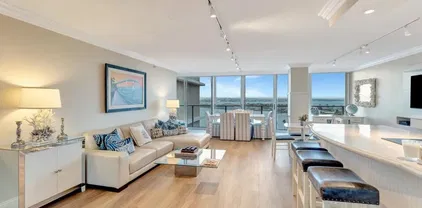 1820 Avenida Del Mundo Unit 1506, Coronado