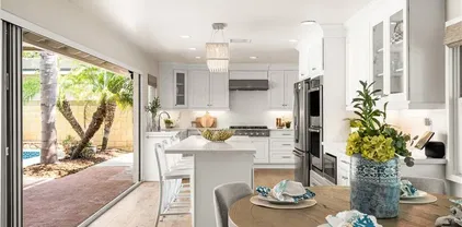 911 E Vista Del Gaviota Ave, Orange