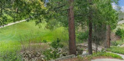 109 S Fairway Dr, Lake Arrowhead