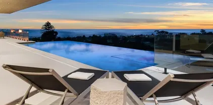 6627 Muirlands Dr, La Jolla