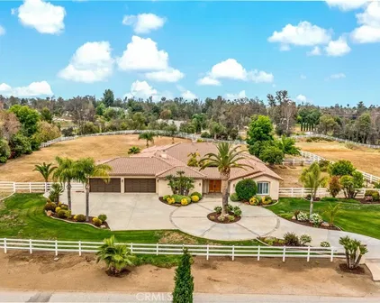 39415 Calle Anita, Temecula