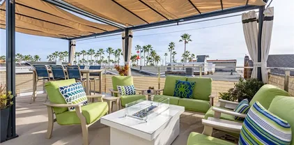 417 E Balboa Blvd, Newport Beach