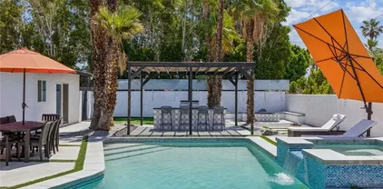 2665 E Vincentia Rd, Palm Springs