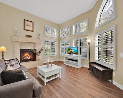 9327 Lake Murray Blvd Unit E, San Carlos