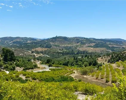 5 De Anza, Temecula