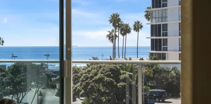 1770 Avenida Del Mundo Unit 202, Coronado