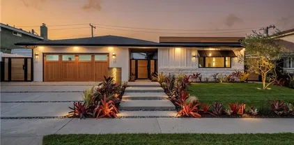 9141 Aloha Dr, Huntington Beach