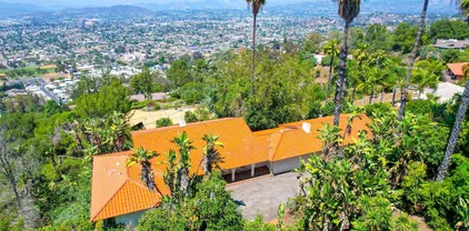 10660 Snyder Rd, La Mesa