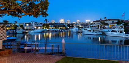 1100 Polaris Dr, Newport Beach