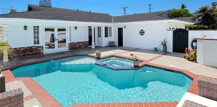 411 Lenwood Dr, Costa Mesa