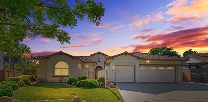 837 Calle Lagasca, Chula Vista