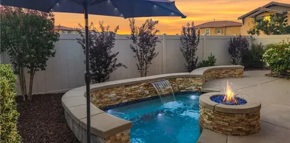 38537 Windingwalk Dr, Murrieta