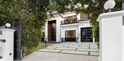 5535 Shirley Ave, Tarzana