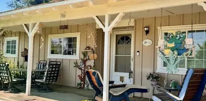 706 W Winterhaven Rd, Fallbrook