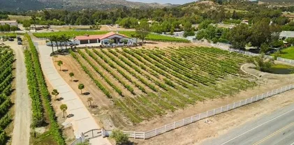 38155 Avenida La Cresta, Murrieta