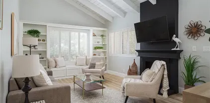 9 Sandflower Ct Unit 5, Newport Beach