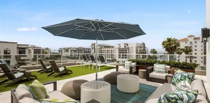 355 N Cleveland St Unit 211, Oceanside