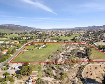 25070 Hayes Ave, Murrieta
