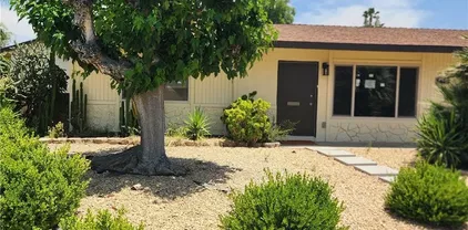 560 Palmer Dr, Hemet
