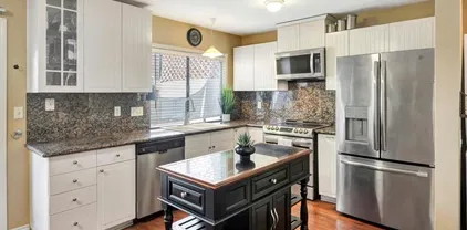 5362 Lake Murray Blvd, La Mesa
