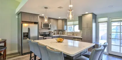 49171 Washington St, La Quinta
