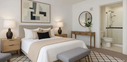 425 W Beech St Unit 1504, Downtown