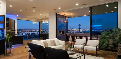 3228 Carleton St, Point Loma (Pt Loma)
