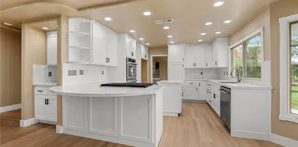 451 S Wishing Well Ln, Anaheim Hills