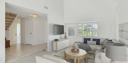 946 Carriage Dr, San Marcos