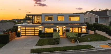 5530 Candlelight Dr, La Jolla