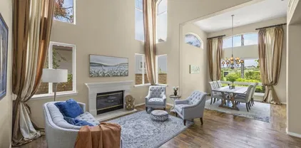 741 Sterling Hills Dr, Camarillo