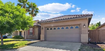 125 Moneda Ct, Hemet