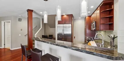 8436 Via Sonoma Unit 67, La Jolla