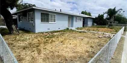 330 W Acacia Ave, Hemet